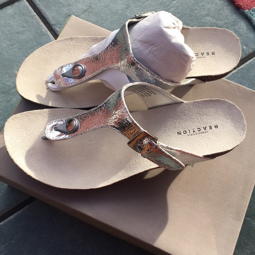 Kenneth Cole Reaction sandals - Picture 2 of 5